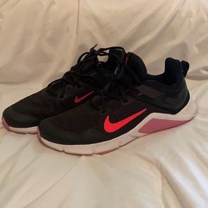 Only used twice Nike size 10.5 training sneakers